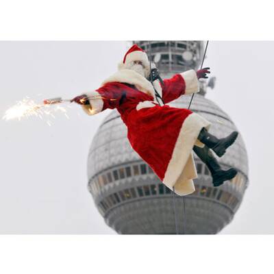 Weihnachtsmänner aus aller Welt