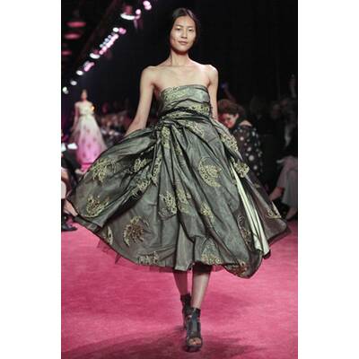 Obama-Liebling Jason Wu bei der NY-Fashion Week, H/W 2010