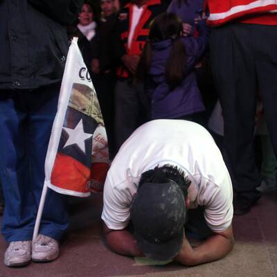 Chile-Kumpel: Ihre Familien fieber mit