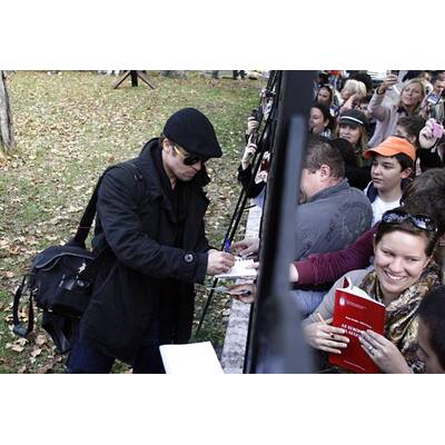 Brad Pitt: Setbesuch bei Angelina Jolie