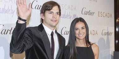 Ashton Kutcher & Demi Moore in Moskau