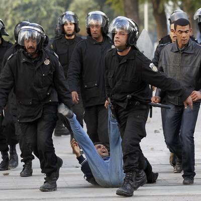 Blutige Unruhen in Tunis
