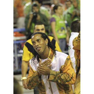 Hier geht's rund: Stars beim Karneval in Rio de Janeiro