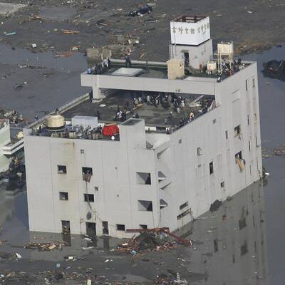 Nach der Katastrophe sind Huntertausende auf der Flucht
