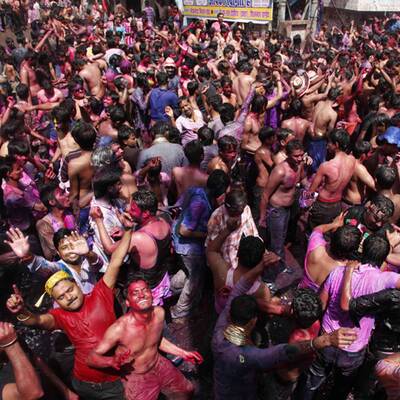 Buntes Treiben in Indien