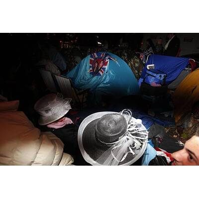 Kate und William heiraten: Fans vor der Westminster Abbey