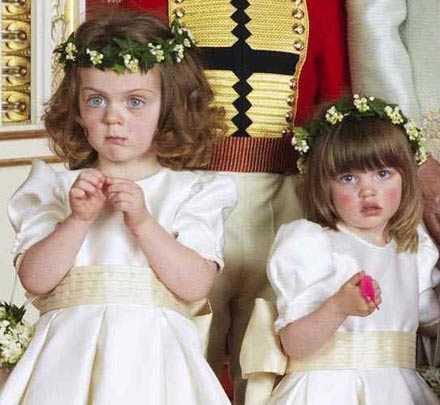 William und Kate - offizielles Hochzeitsfoto: Prinz Harry bestach Kinder mit Gummiwürmen