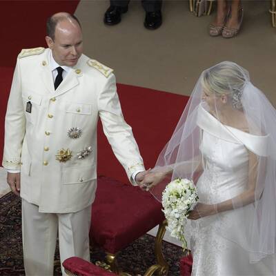 Charlene in einem Traumkleid von Armani