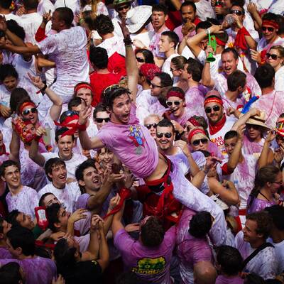 Die Stiere werden wieder durch die Stadt getrieben