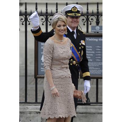 Wählen Sie das schönste Kleid