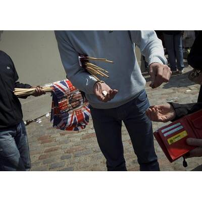 Kate und William heiraten: Fans vor der Westminster Abbey