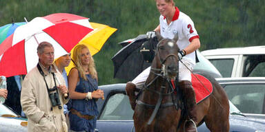 Prinz Harrys Freundin überfallen