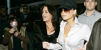 AP_victoria-beckham_la