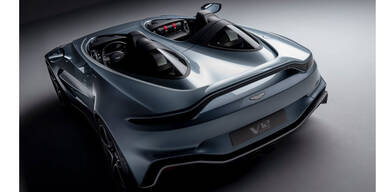 Zwei sündteure Luxus-Boliden ohne Dach