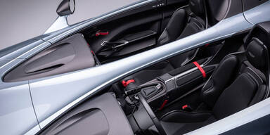 Zwei sündteure Luxus-Boliden ohne Dach