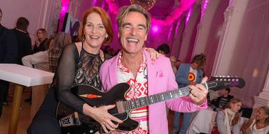 Maya Hakvoort und Andie Gabauer