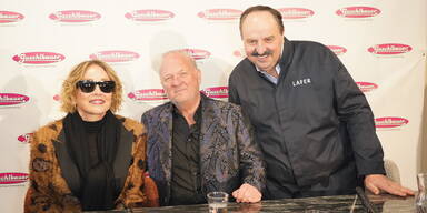 Sharon Stone am&uuml;sierte sich &uuml;ber den Gastgeber.&nbsp;