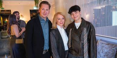 Clemens Trischler, Gerda Rogers und JJ