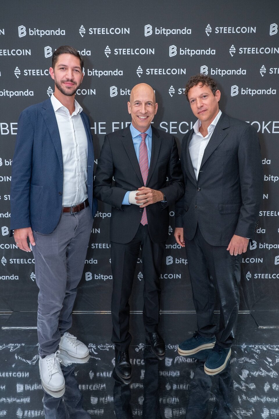 Kurz & Kahn: Bitpanda feiert Steelcoin groß