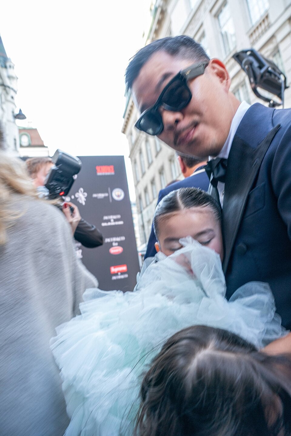 Martin Ho mit seinen Töchtern Ivy und Yves