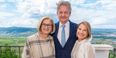 Johanna Mikl-Leitner, Gerald Gerstbauer und Kristina Sprenger