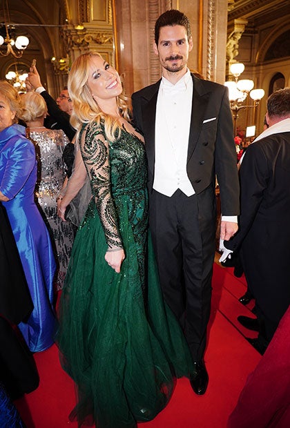 Moderatorin Nina Kraft in Grün