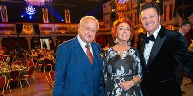 Purzl und Inge Klingohr mit Piotr&nbsp;Beczała&nbsp;