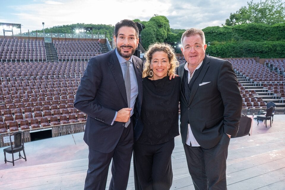 Clemens Unterreiner mit Carolin Pienkos und Cornelius Obonya
