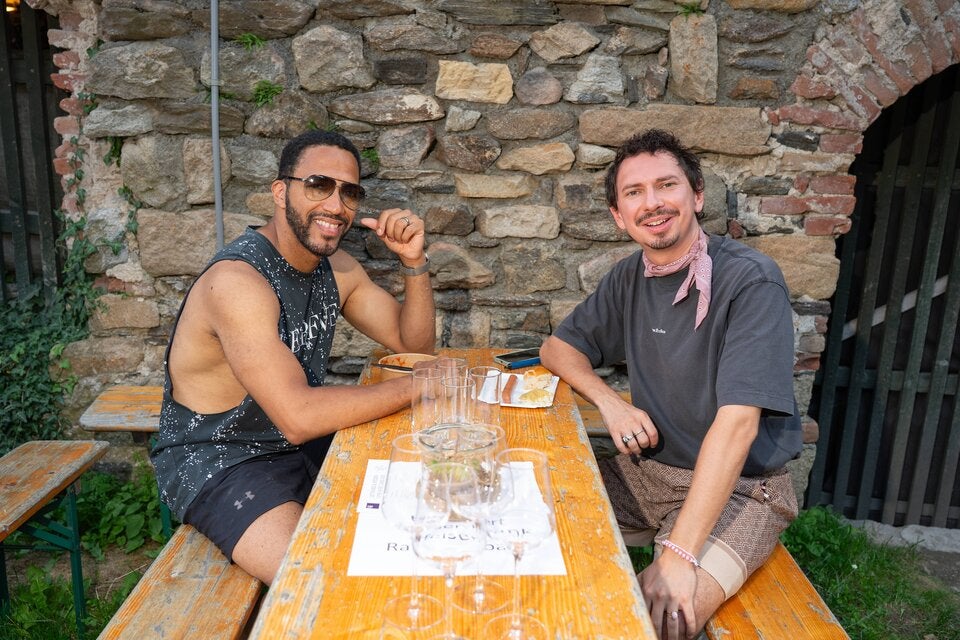 Cesar Sampson und Julia Le Play