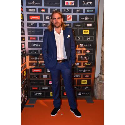 MADONNA Blogger Award 2018 - Orange Carpet