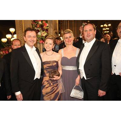 Die schönsten Bilder vom Opernball 2011