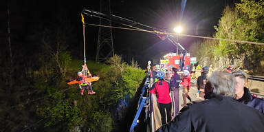 Von Br&uuml;cke gest&uuml;rzt