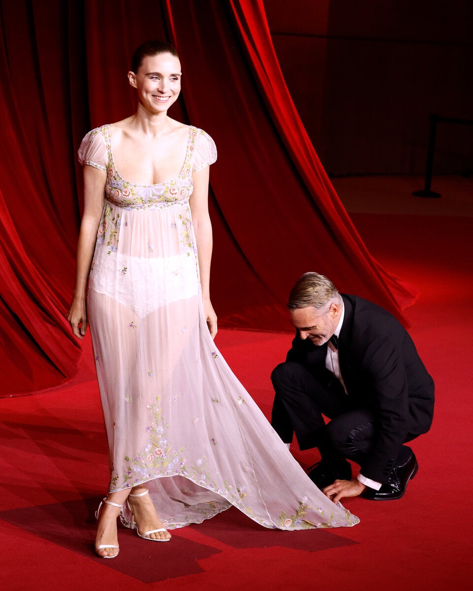 Kim Kardashian ließ bei der Academy Museum Gala tiefen blicken