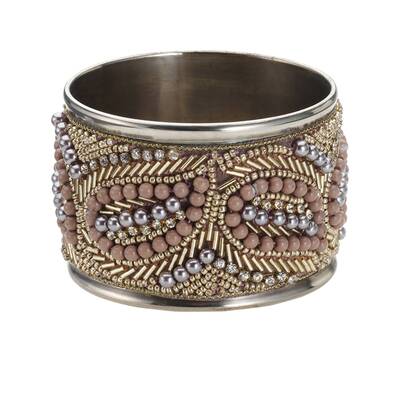 Ball-Looks im Chanel-Stil