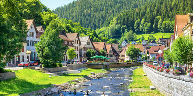 Gekürt: Die schönsten Dörfer der Welt - und eines liegt in unserem Nachbarland!