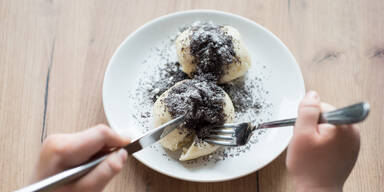 Germkn&ouml;del & Co.: H&uuml;ttendessert-Klassiker zum Nachkochen