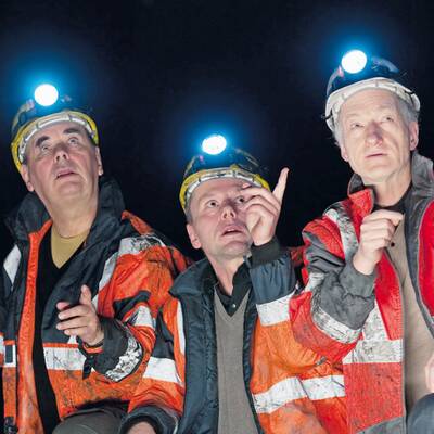 Rihanna - Queen of Downloads