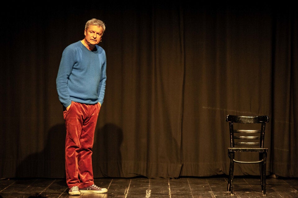 Alfred Dorfer: Kabarett-Premiere mit Spontanheilung