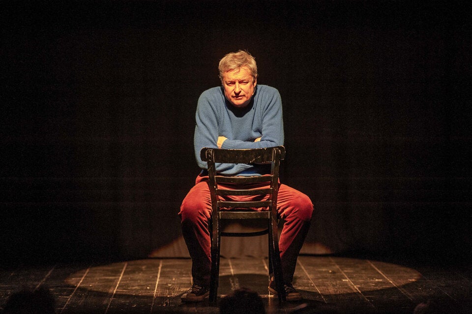 Alfred Dorfer: Kabarett-Premiere mit Spontanheilung