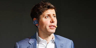 Trotz KI-Hype: ChatGPT-Erfinder Altman setzt weiter auf Stift und Papier