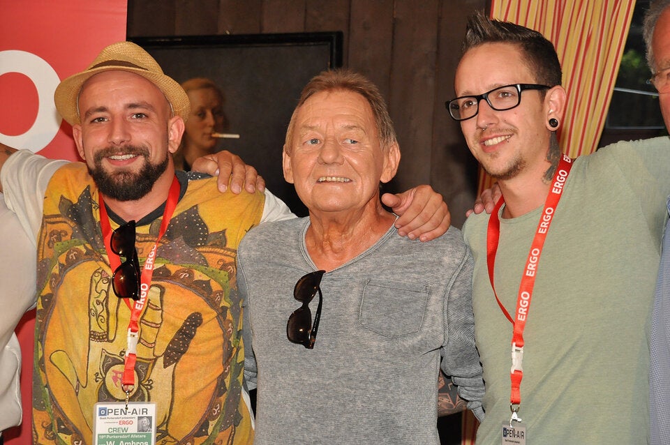 Ambros mit Seiler und Speer