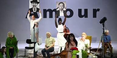 Szene aus dem Schauspiel "Liebe (Amour)" nach Michael Haneke