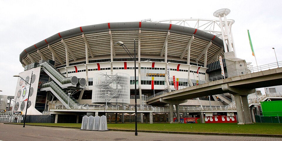 12.000 Zuschauer (25 Prozent). Drei Gruppenspiele, ein Achtelfinale. 