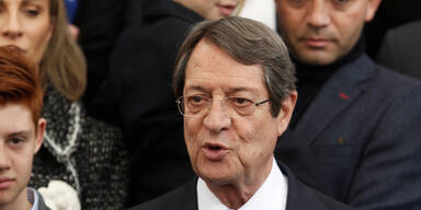 Pr&auml;sident Anastasiades regiert weiter