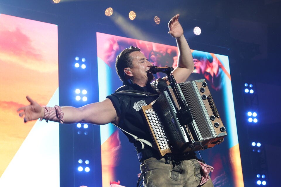 „Ich liebe dich so unendlich, mein Schatz!“ – Liebes-Outing für Gabalier auf Instagram