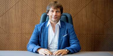 Andrii Matiukha, H&uuml;hnerfarmer