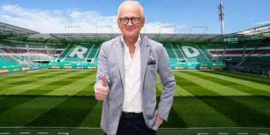 Freisteller von Andy Marek vor dem Rapid-Stadion