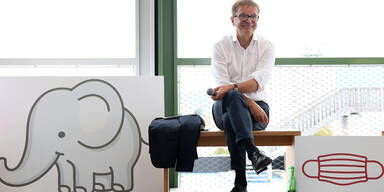 Anschober stellt sich kritischen Kinderfragen in Linz