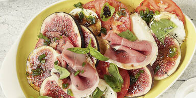 Paradeiser-Mozzarella mit Feige