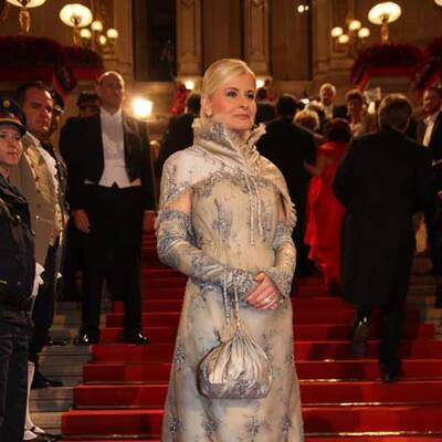 Die schrägsten Opernball-Outfits